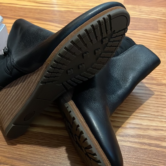 Women’s boots - Picture 3 of 3